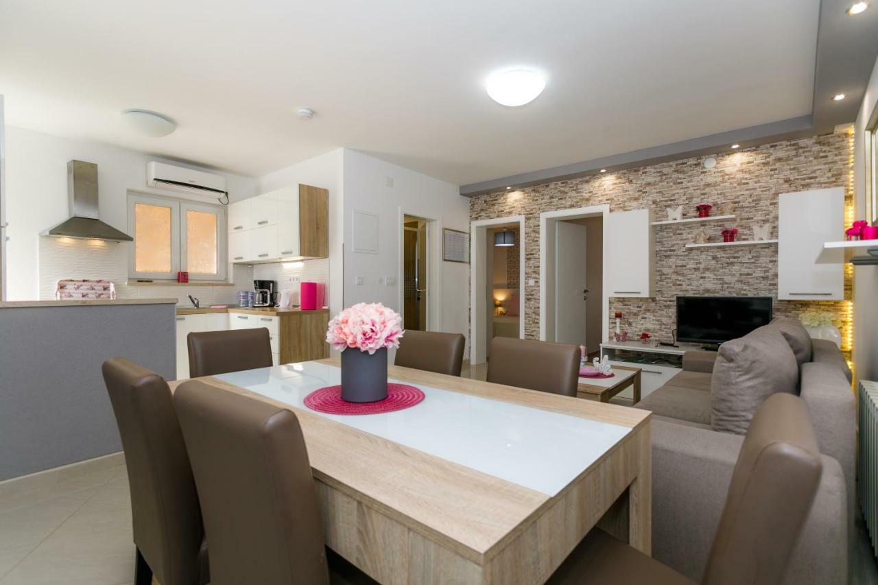 Apartman Brajutovci 26 Kornić 外观 照片