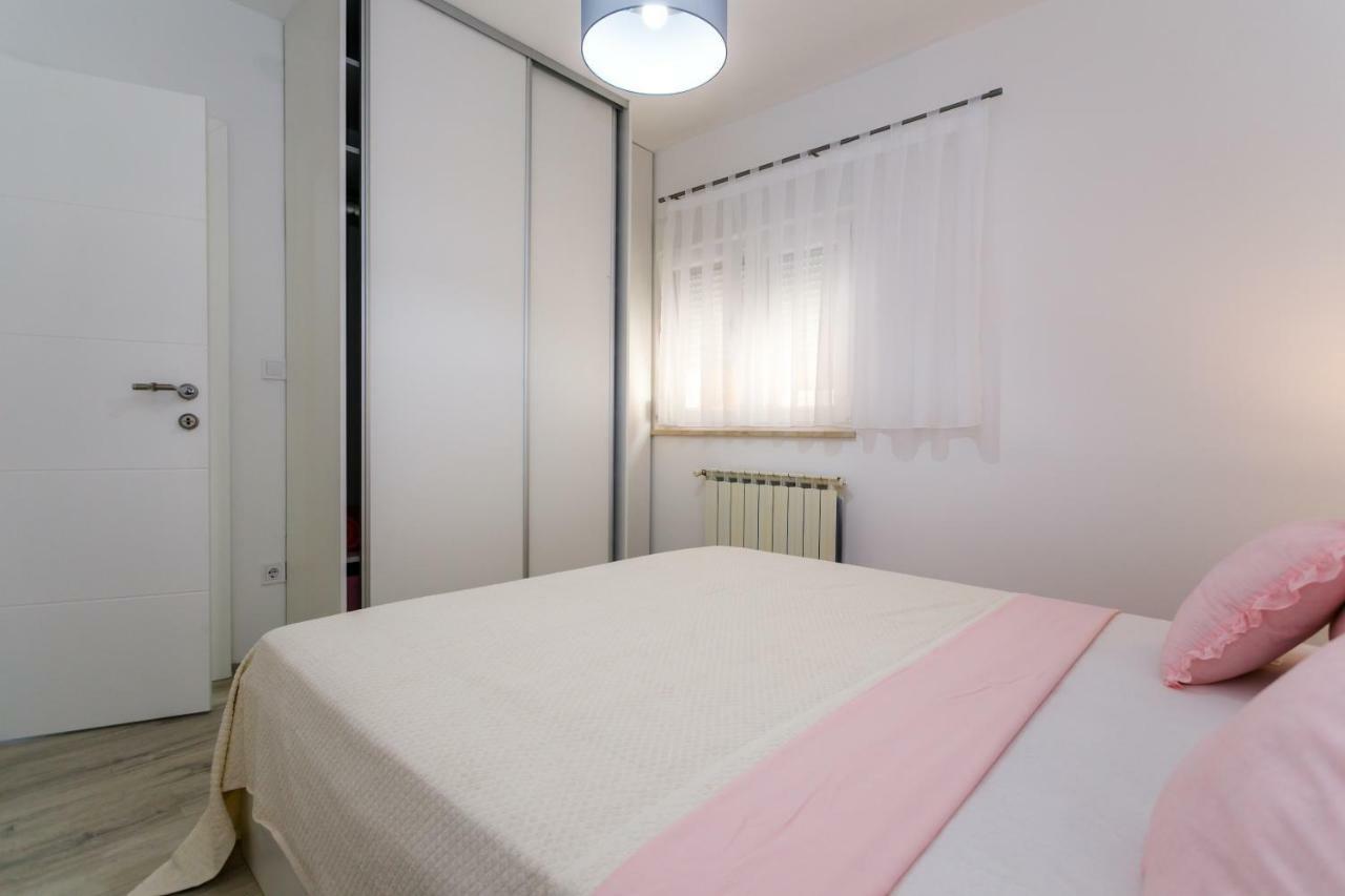 Apartman Brajutovci 26 Kornić 外观 照片