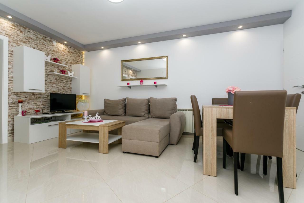 Apartman Brajutovci 26 Kornić 外观 照片